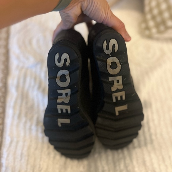 Sorel Joan of Arctic wedge II zip booties - Picture 4 of 5